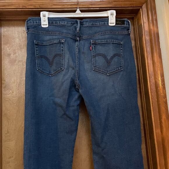 Levi's Boyfriend Jeans, Size 8M - Picture 3 of 9
